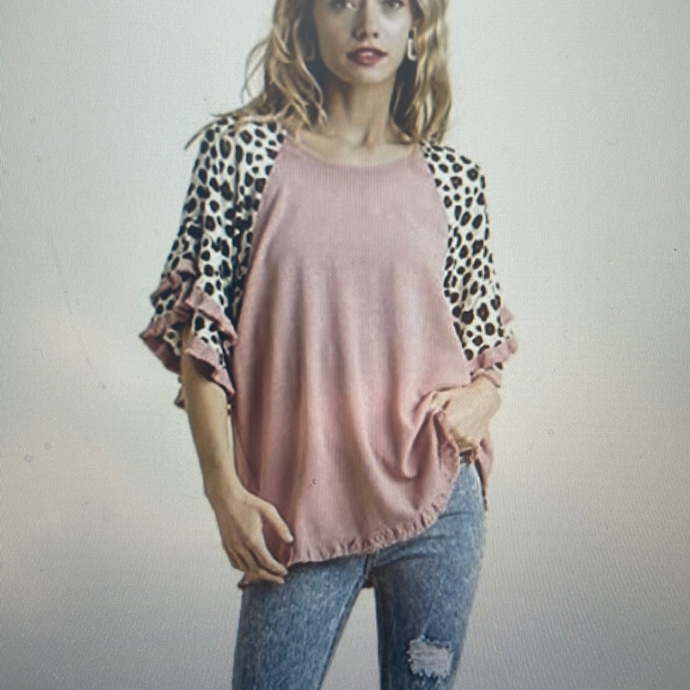 Umgee Rose Leopard New Frayed Bell sleeve tunic top